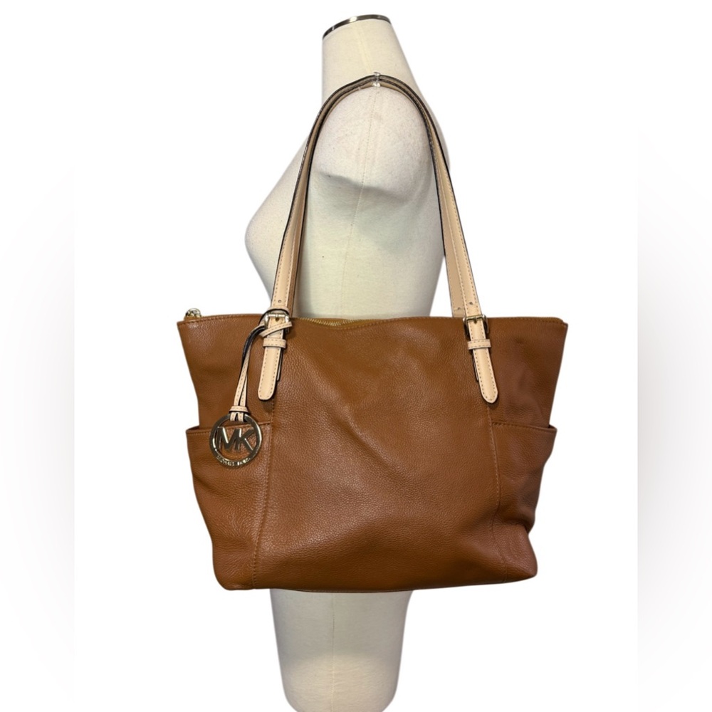 MICHAEL KORS Camel Leather Jet Set Top Zip Tote Bag Purse